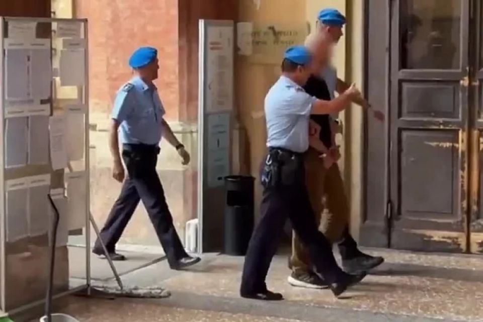 ����� ��������: ������ ��� ��� ������� ������������ ���� ������ �������� �������� ������ ���������, �������� �������� ����������� ����������� � ������������ � ������� ��������� �������