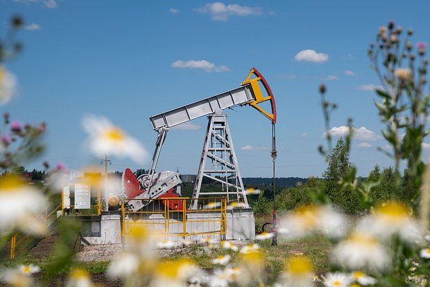 Глава Минфина США Бессент обсудил с премьером Сингапура отказ от нефти из России