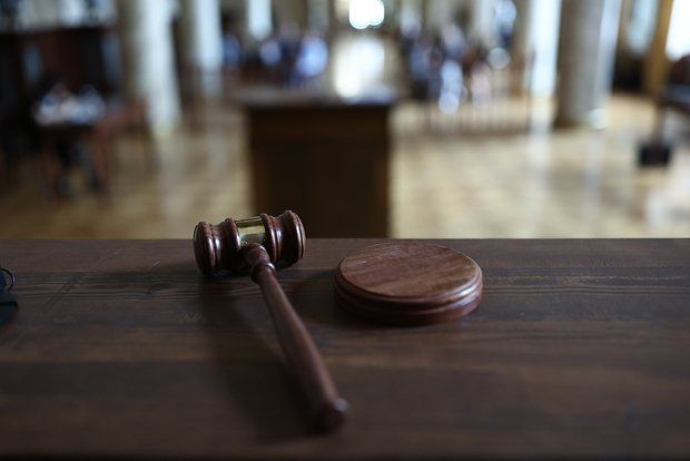 На Кубани будут судить дочь из-за появления на свадьбе «умершего» отца-афериста