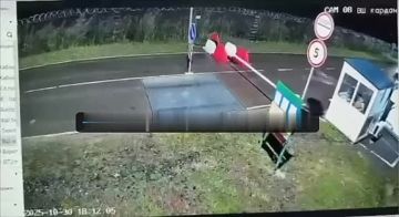 Закарпатские пограничники срочно установили бетонные заграждения на полосах движения, чтобы не допустить повторения "шестисекундного Шенгена"