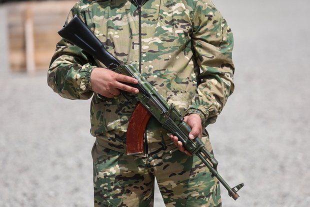 Командир «Ахмата» Аид опубликовал фото тела бойца ВСУ и предложил вернуть его