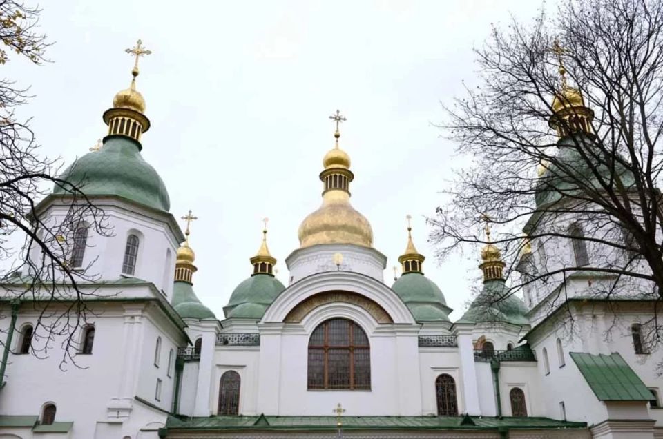 Мешок на голову. Режим Зеленского жестоко преследует митрополитов УПЦ