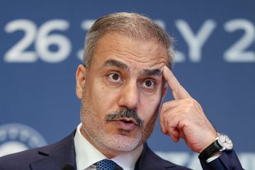 Фидан заявил, что Турция готова принять новый раунд переговоров РФ и Украины