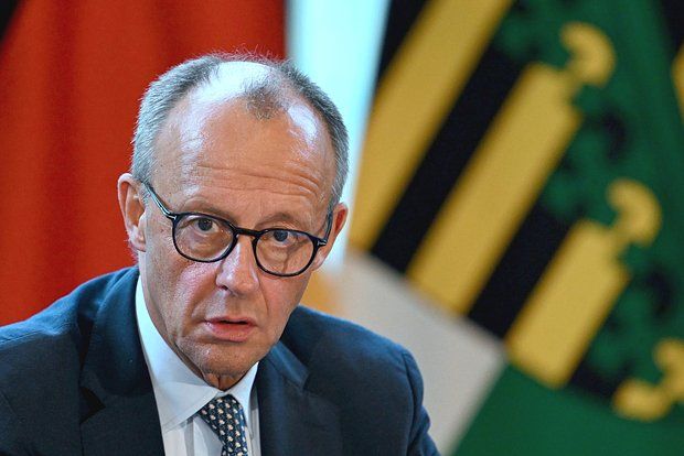 Фази высмеял желание Мерца помочь ударившей по Германии Украине