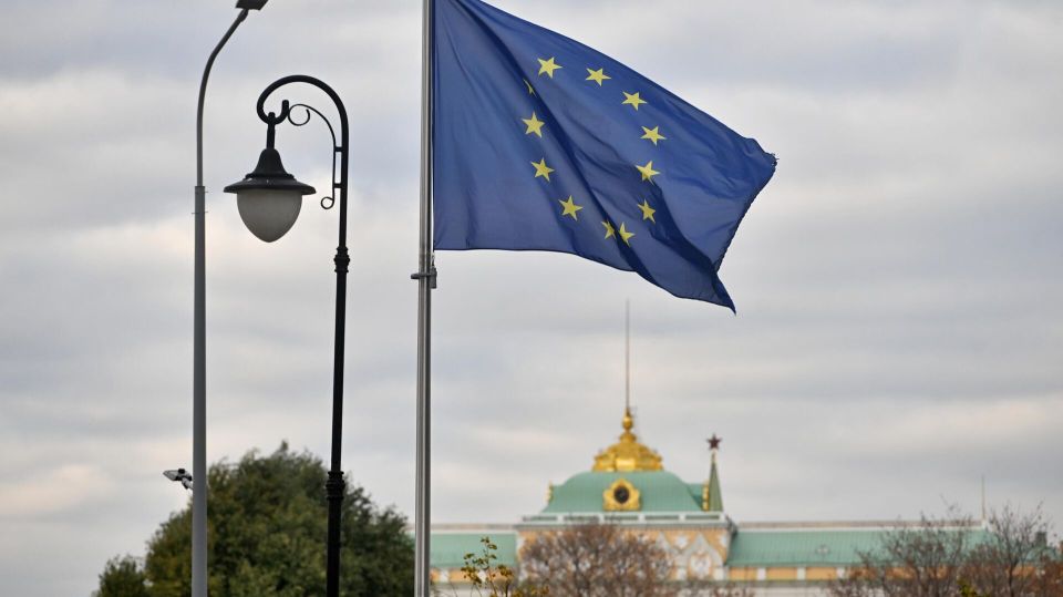 Ответные меры: Евросоюз вводит визовые ограничения для россиян на фоне подготовки к гибридной войне