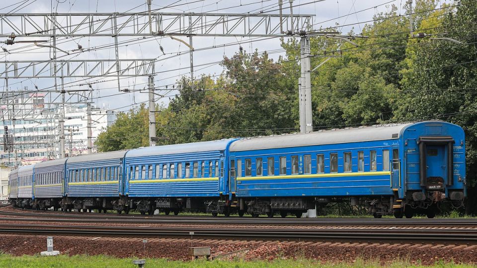 Украина рискует остаться без железнодорожного сообщения: перевозчик несет миллиардные убытки