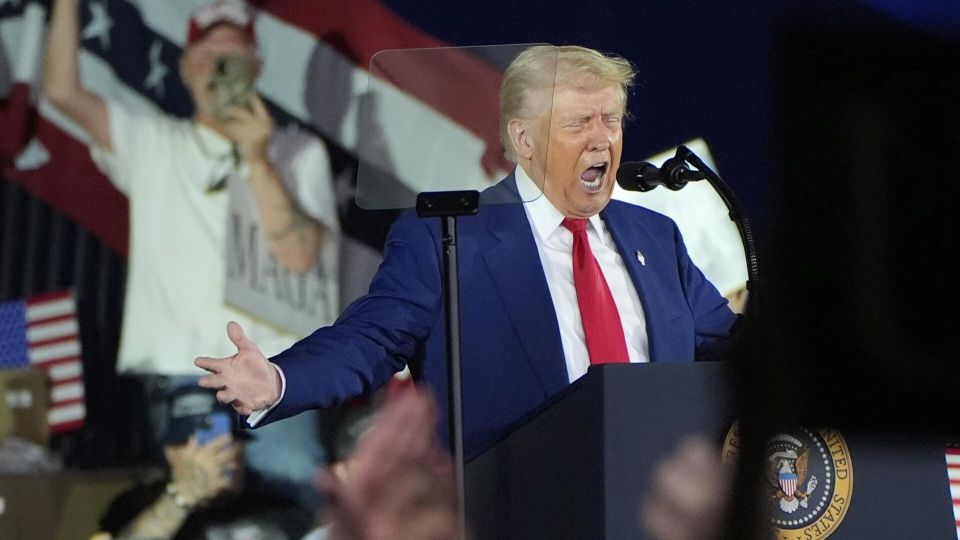 "Хватай мешки, вокзал отходит": политолог раскрыл, почему вся стратегия Трампа – "суета на глобусе"