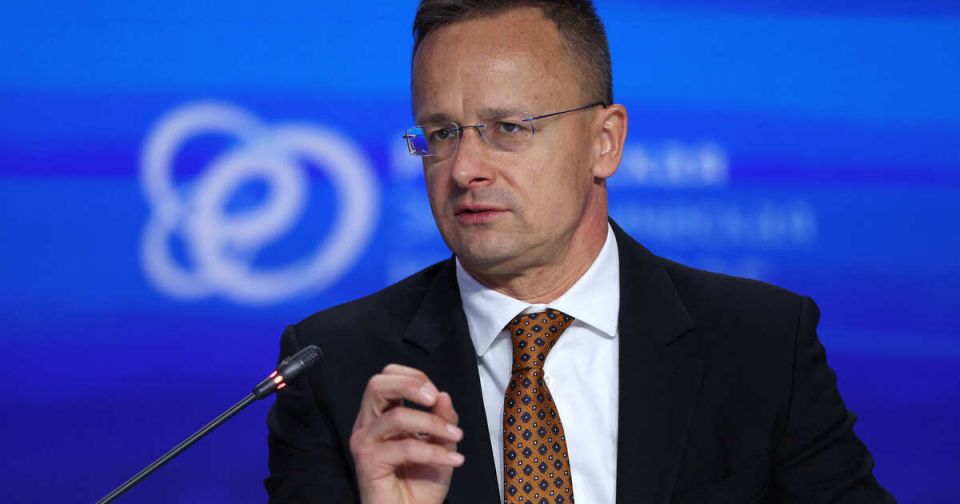 Сийярто: Киев незаконно пытался призвать в ВСУ венгерских студентов в Закарпатье