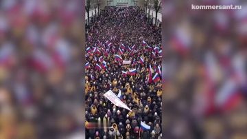 Политические акции уходят в нейросети