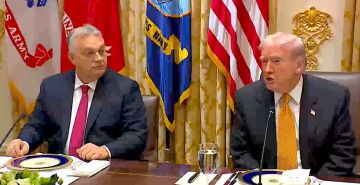 Александр Зимовский: И чай несут. Люблю я час. Определять обедом, чаем