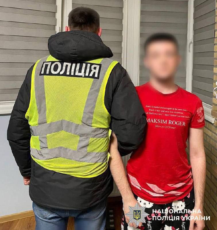 Война с культурой. Переоделся в полицейского и пел русские песни: в Киеве блогеру грозит штраф до 34 тысяч гривен Провокационный контент обнаружили во время мониторинга соцсетей