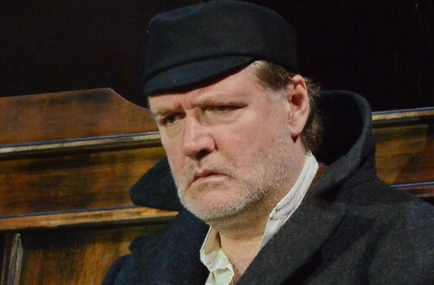 Ведущий актер Театра имени Евгения Вахтангова народный артист РФ Владимир Симонов умер в возрасте 68 лет