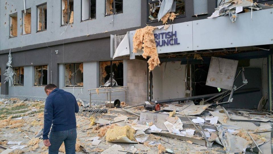 На подмостках ОБСЕ заверещала очередная британская мразь