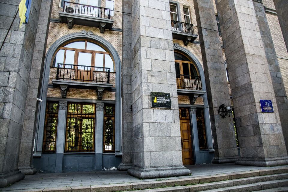 ���-�������� ������� ��������� ������� ����������� �� ������