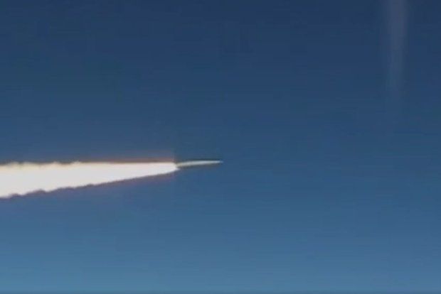 МО: ВС России ударили по Украине гиперзвуковыми ракетами «Кинжал»
