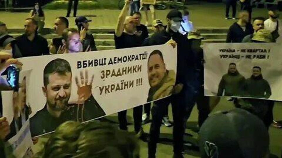 На том же месте, в тот же час. Будет ли на Украине Майдан-3