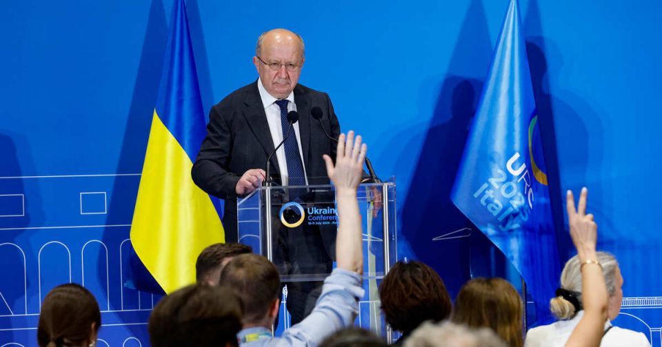 Захарова: в ЕК накаркали будущее Украины словами о размещении боевиков