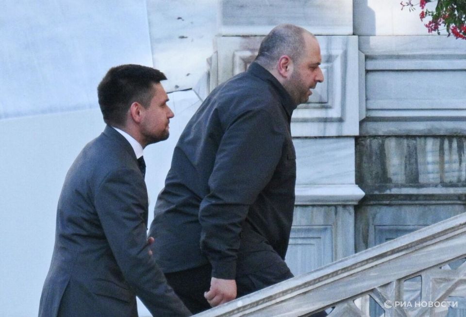 Умеров может дать ФБР показания на Ермака и Зеленского, заявил Шарий