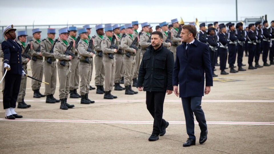 Детская проституция и полицейская мафия. Как живет Франция на фоне визита Зеленского