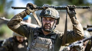 Военкор Разин о сдаче в плен морпехов ВСУ: "Настроения продолжать бои в окружении у них не было"