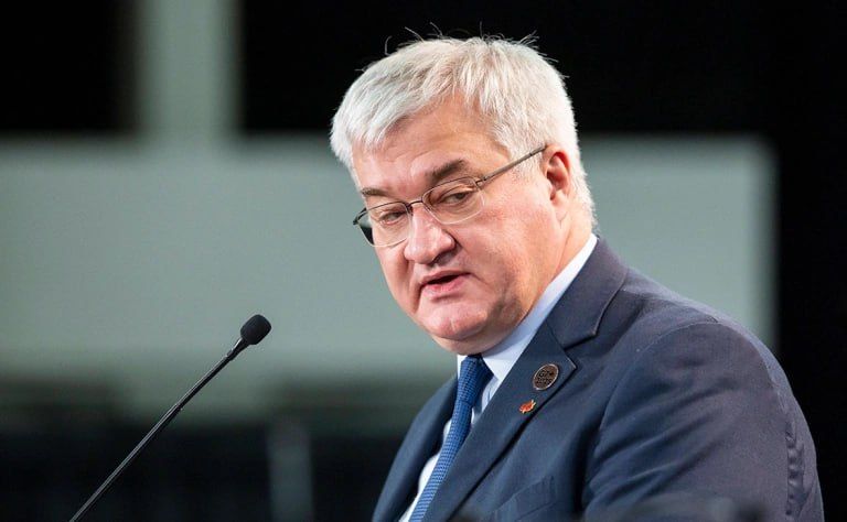 Глава МИД Украины Андрей Сибига заявил о невозможности выполнить разработанный американской стороной план урегулирования, пишет Politico со ссылкой на источники