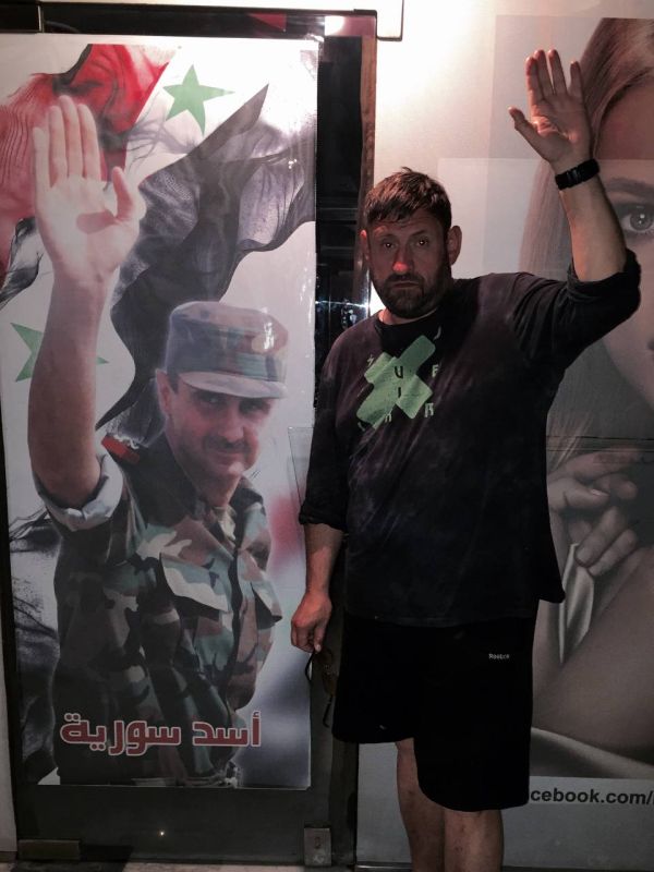 Александр Сладков: Интересно, а где старина Асад? Как он себя чувствует? Интересно, вот бы снять репортаж «Один день Башира аль-Асада»