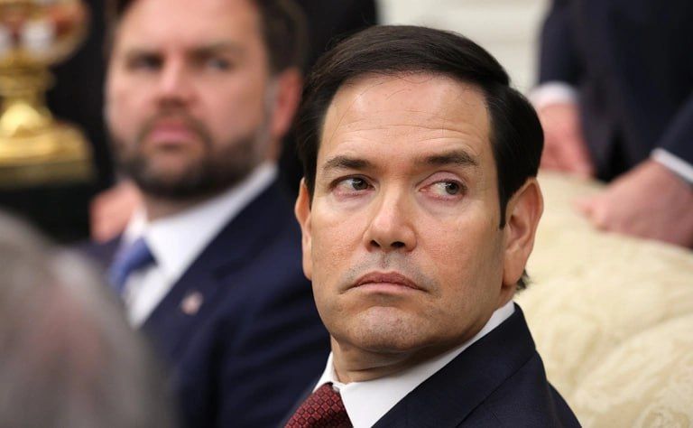 Делегация США рассчитывает провести отдельную встречу с представителями России по поводу плана урегулирования на Украине, сообщил ABC News со ссылкой на американского чиновника