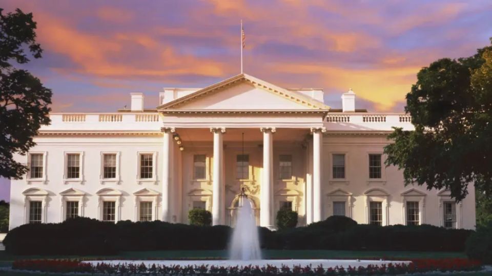 "Полная и абсолютная ложь": Пресс-секретарь Трампа ответила критикам мирного плана США, они не понимают "о чём говорят"