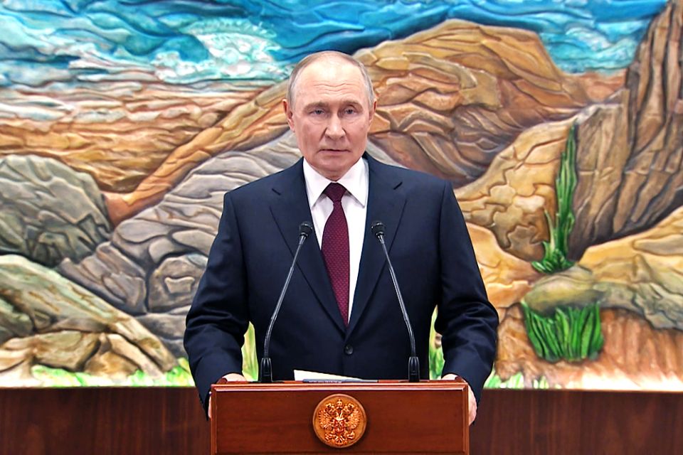 Владимир Путин: Договориться с сегодняшней Украиной невозможно юридически