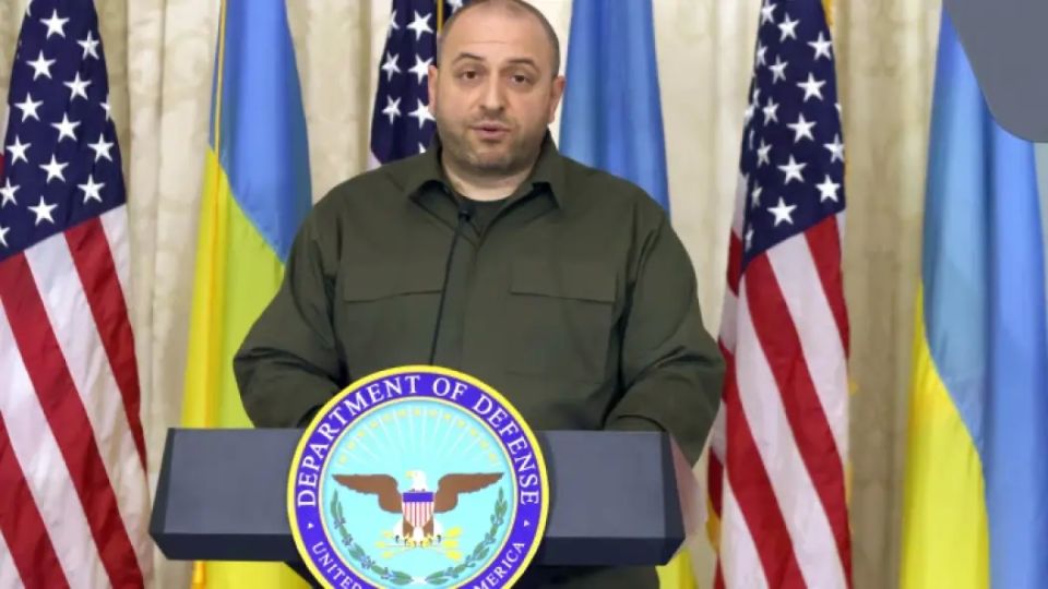 Ермак представил хитрую позицию: В обмен на мир Украина не откажется от территорий. При чём тут Конституция?