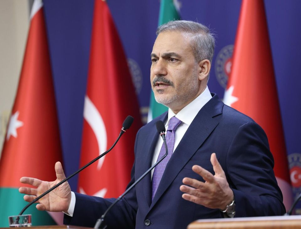 Турция готова принять переговоры России и Украины в Стамбуле, заявил Фидан