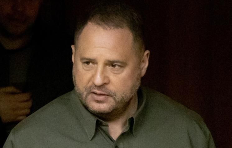 Economist: Ермак был "вне себя" после отставки