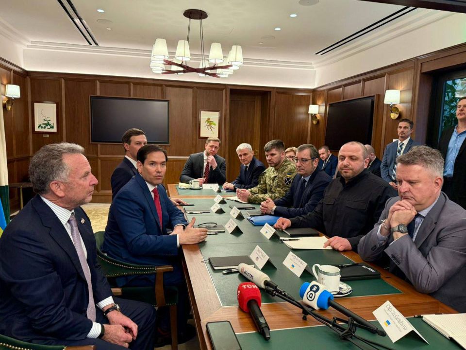 «Встреча очень содержательная и пока конструктивная»: запеститель министра иностранных дел Украины Кислица о переговорах американской и украинской делегаций в США