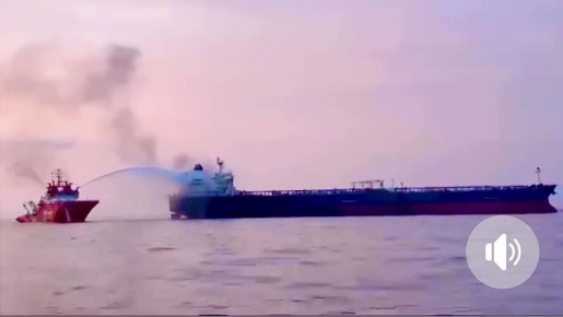 Александр Зимовский: Пожар на танкере Кайрос после атаки БЭКами Украины, продолжается