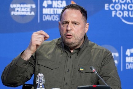 УП: Ермак устроил Зеленскому получасовую истерику из-за отставки