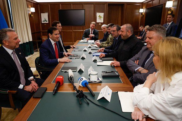 AFP: Уиткофф сообщил о начале во Флориде второй встречи с делегацией с Украины