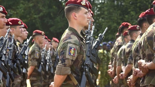 В армии Франции нарастает беспокойство: никто не хочет на Украину