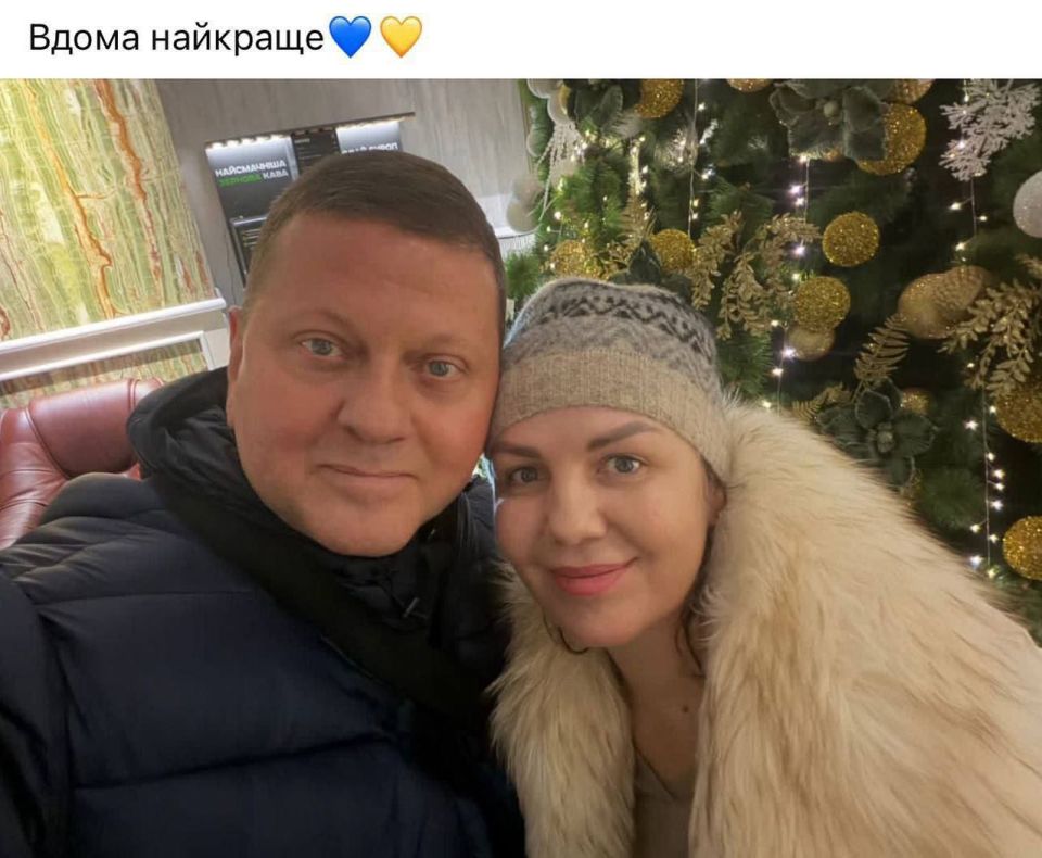 Юрий Котенок: Залужный, чья активность резко выросла на фоне коррупционного скандала, связанного с ближним кругом Зеленского, намекнул, что вернулся на Украину