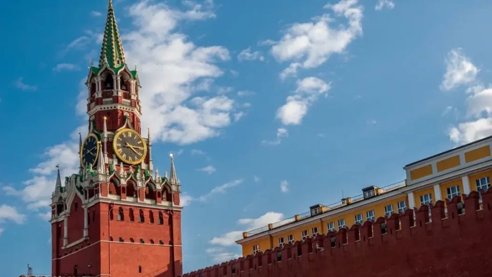 Диверсия в Кремле: 12 ударов по Путину