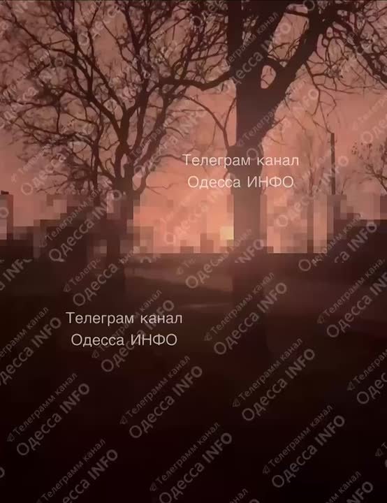 Мощный взрыв и зарево: российские бойцы нанесли удар БПЛА по целям в Одесской области