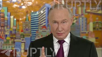 «Это пиратство, ничто иное. Мы рассмотрим возможность ответных мер. Самый радикальный - отрезать Украину от моря», — Путин об украинских атаках на суда в Черном море