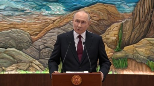 Немецкие СМИ: Путин не уступает ни на миллиметр