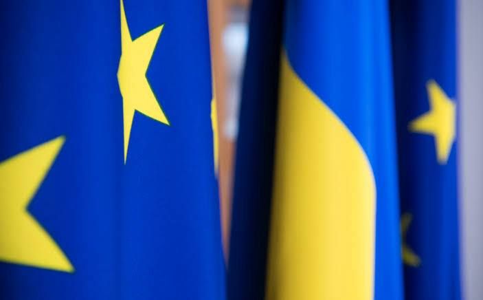 ЧУЖИХ ДЕНЕГ НЕ БУДЕТ.. Европейский центральный банк отказался поддержать выплату Украине в размере €140 млрд за счет замороженных активов России, сообщает Financial Times