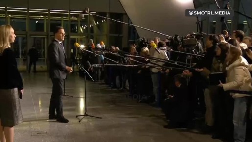 Тем временем клоун Рютте сделал несколько заявлений, в том числе касающихся и переговорного процесса: