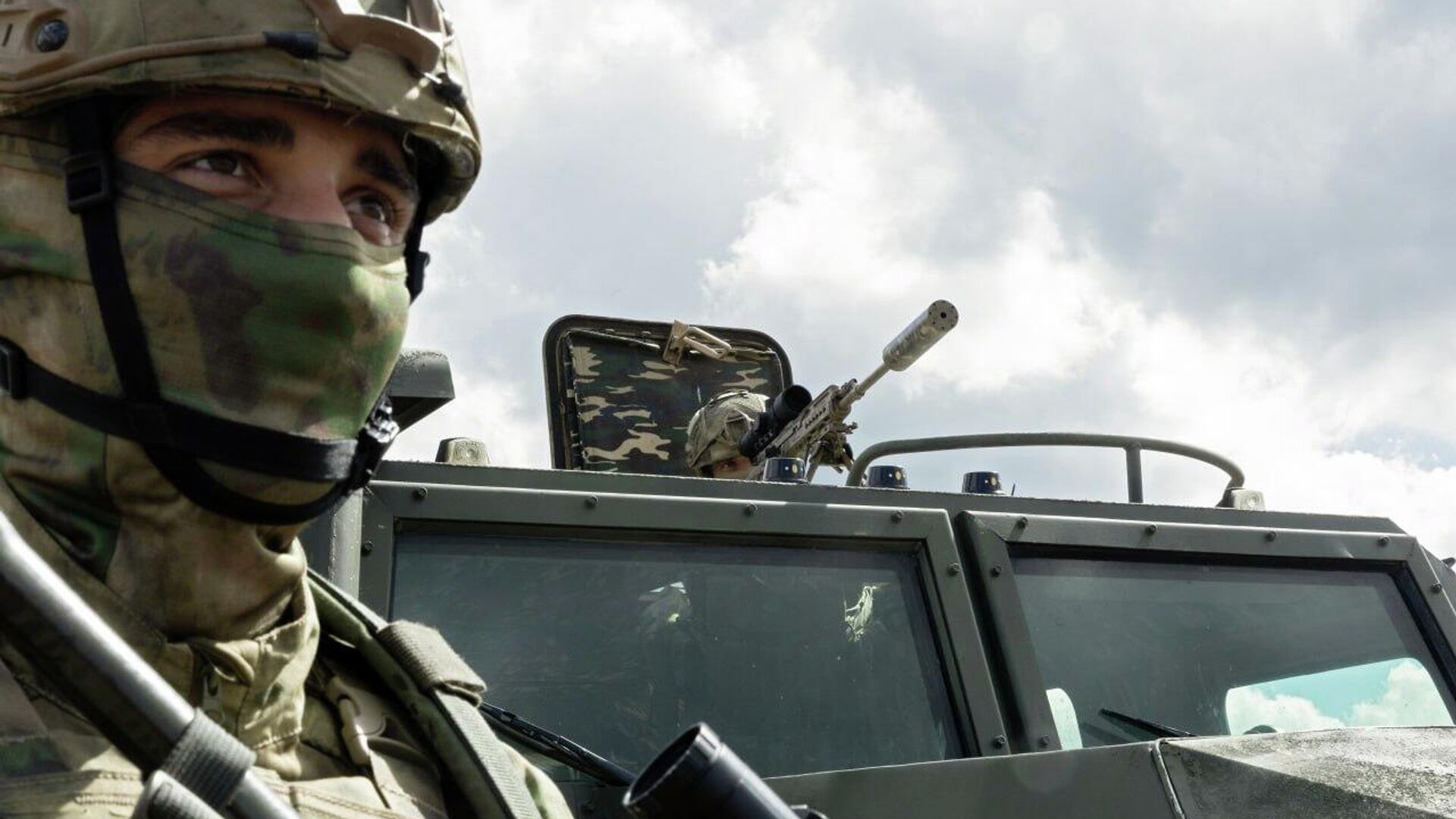 От культурного центра до гуманитарных миссий: ответ Москвы на вызовы и провокации. Главное к этому часу