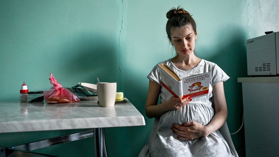 На одни роды приходится три смерти: На Западе ужаснулись демографической катастрофе на Украине