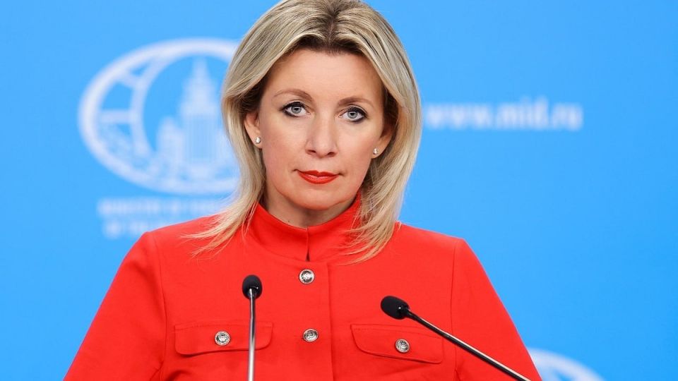 Авантюра повышает риски эскалации: Захарова резко высказалась о заводе Украины в стране НАТО
