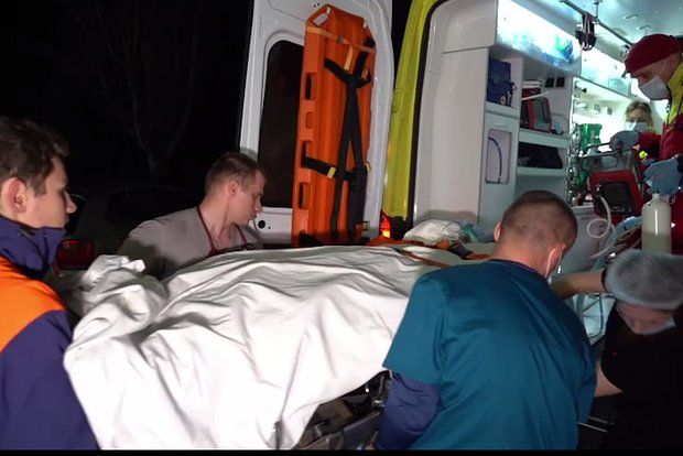 Развожаев: Пострадавшую при атаке ВСУ 15-летнюю девочку перевезли в Москву