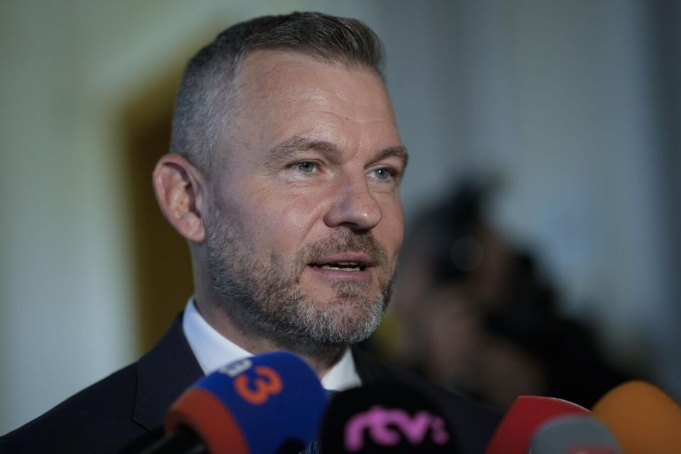 Лидер Словакии заявил, что отправка денег на Украину лишь продлит конфликт