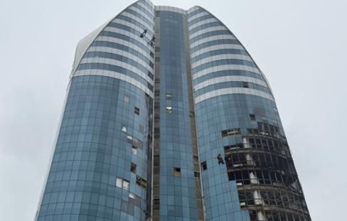 Кадыров пообещал "жесткий ответ" на удар БПЛА ВСУ по зданию в Грозном